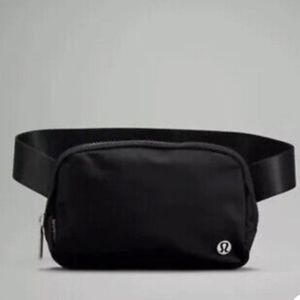 Lululemon Everyday Belt Bag Black 1L NWT